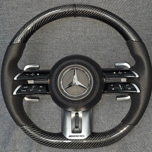 벤츠 AMG 리얼카본 잠자리 핸들 이미지