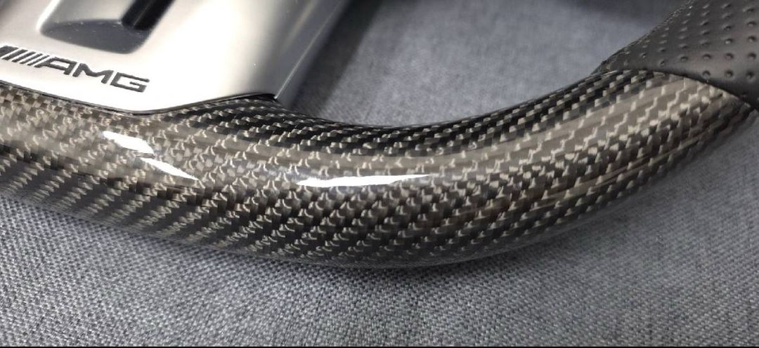 벤츠 AMG 리얼카본 잠자리 핸들 이미지