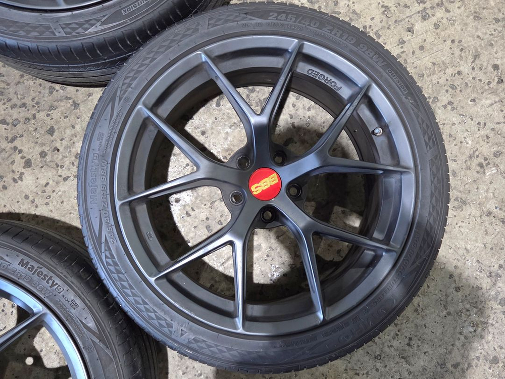 BBS fir 스타일 19인치휠타이어 2454019 pcd114.3 팝니다 소나타 그랜저 k5 k7 sm5 sm6 이미지