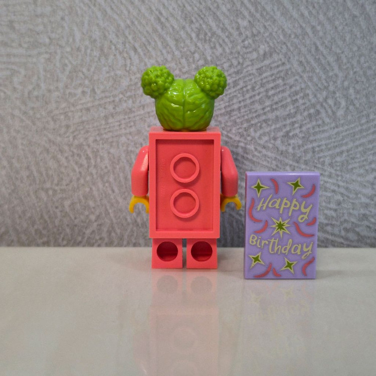 레고 2026 BAM 핑크코랄 브릭알바 브릭슈트 피규어 이미지