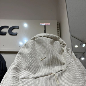 나이키 아우라 코듀로이 백팩 이미지