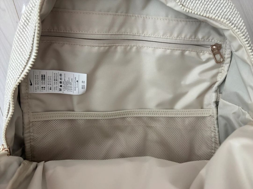 나이키 아우라 코듀로이 백팩 이미지