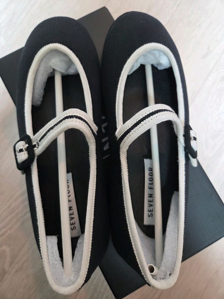 바바라슈즈 정품 세븐플로어 플랫슈즈 240 새상품 이미지