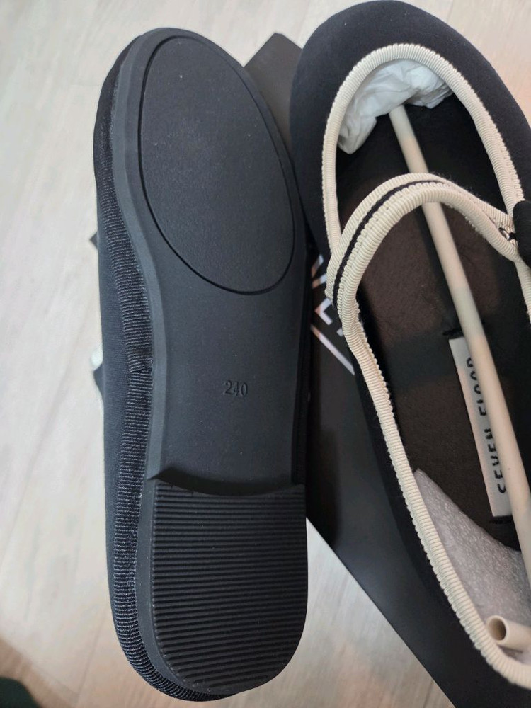 바바라슈즈 정품 세븐플로어 플랫슈즈 240 새상품 이미지