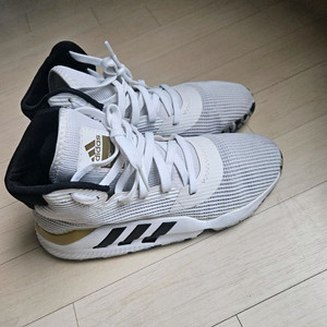 아디다스 Pro Bounce 농구화 265mm 운동화 이미지