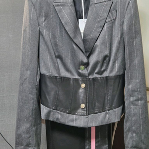 이태리 길싼투치 핀스트라이프 레더 트림 자켓