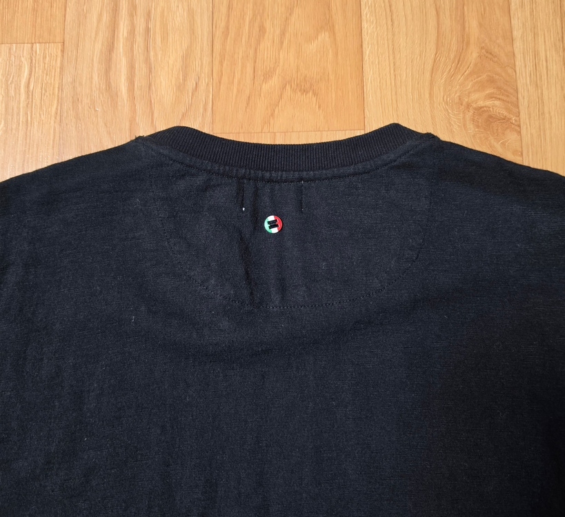 인터메조 INTERMEZZO 블랙 맨투맨(미착용 보관)--2