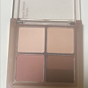 페리페라 뮤트를아는느낌 섀도우 팔레트 이미지