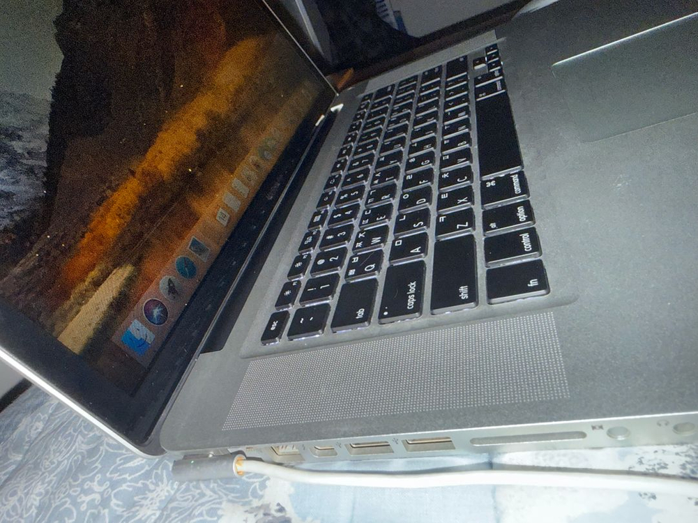 2011 맥북프로15인치 팝니다--6