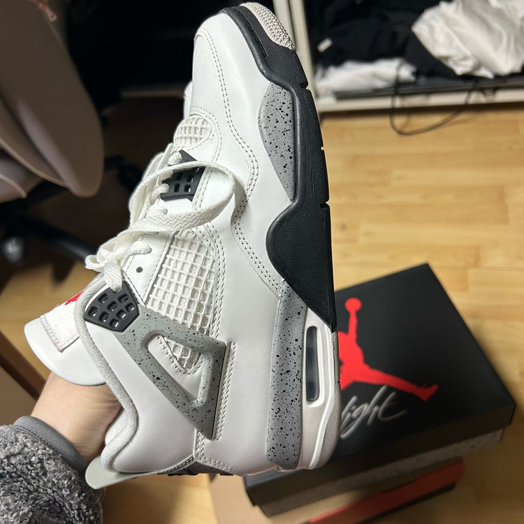 [250] 나이키 조던4 화이트 시멘트 이미지