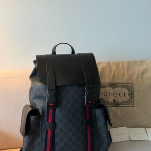 정품) 새상품) 구찌 블랙 백팩 블랙 슈프림 판매