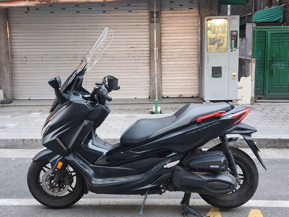 2024년식 포르자350 27xxxkm 450만원--3