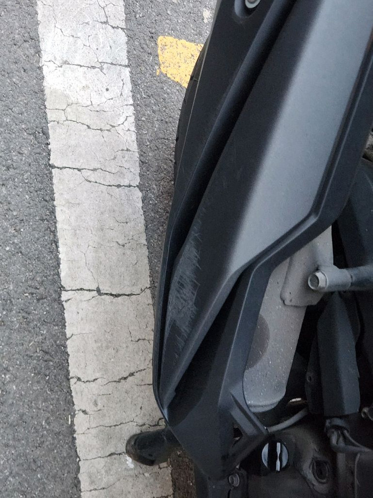 2024년식 포르자350 27xxxkm 450만원--5