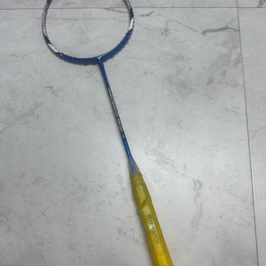 빅터 수리라켓 소드12프로 12pro 4u 팝니다