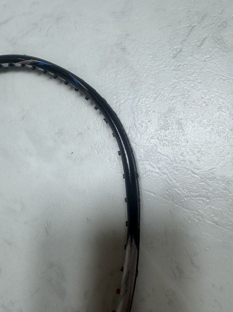 빅터 수리라켓 소드12프로 12pro 4u 팝니다--4