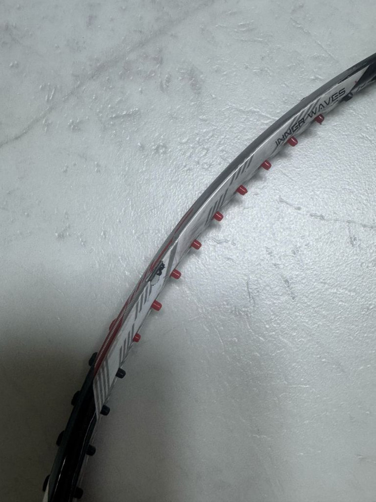 빅터 수리라켓 소드12프로 12pro 4u 팝니다--6