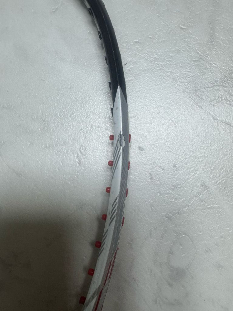 빅터 수리라켓 소드12프로 12pro 4u 팝니다--7