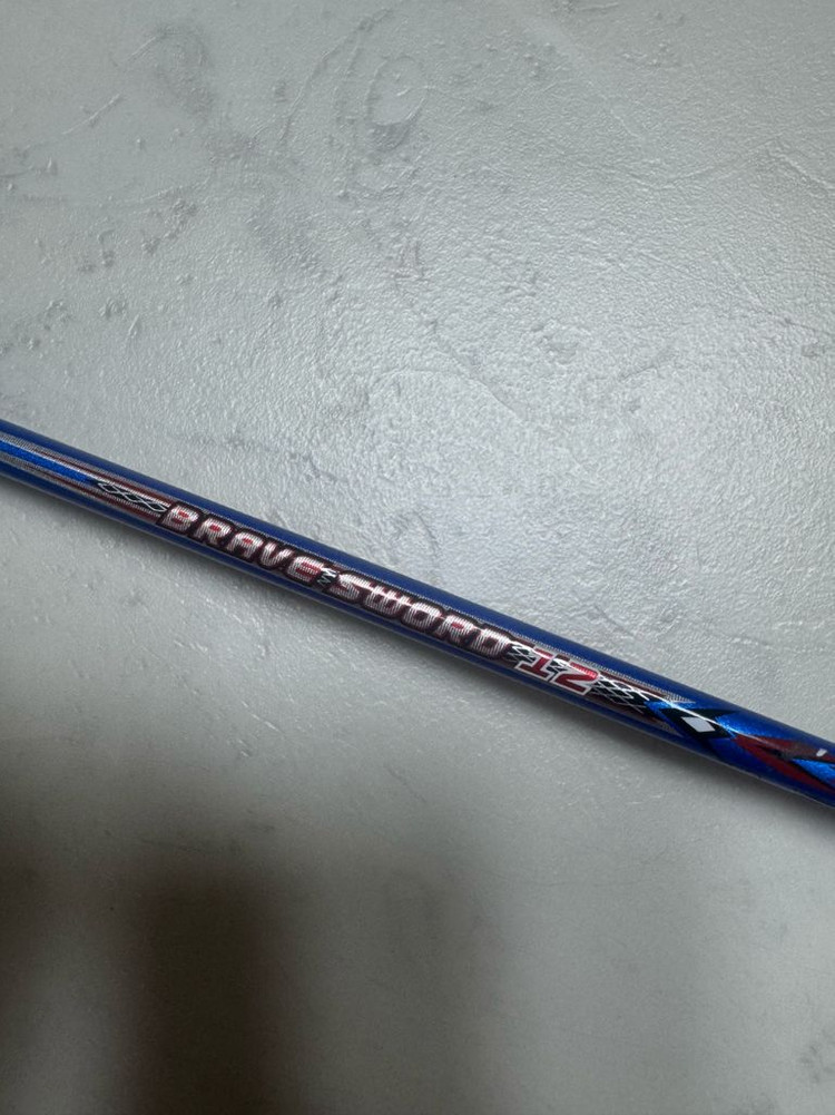 빅터 수리라켓 브레이브소드12 소드12 4u 팝니다--1