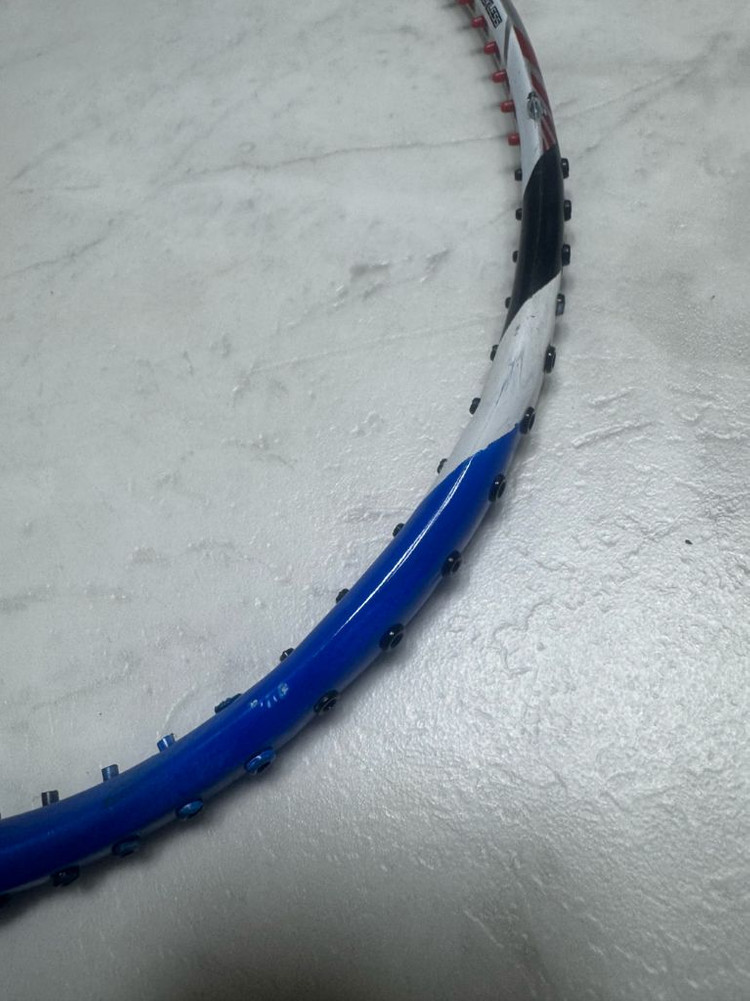 빅터 수리라켓 브레이브소드12 소드12 4u 팝니다--4