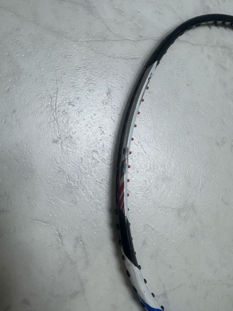 빅터 수리라켓 브레이브소드12 소드12 4u 팝니다--6