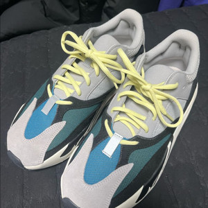 아디다스 이지부스트 700 웨이브 러너 (2021/2022) 285 팝니다 이미지