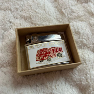 츠보타펄 라이터(지포라이터 아님)