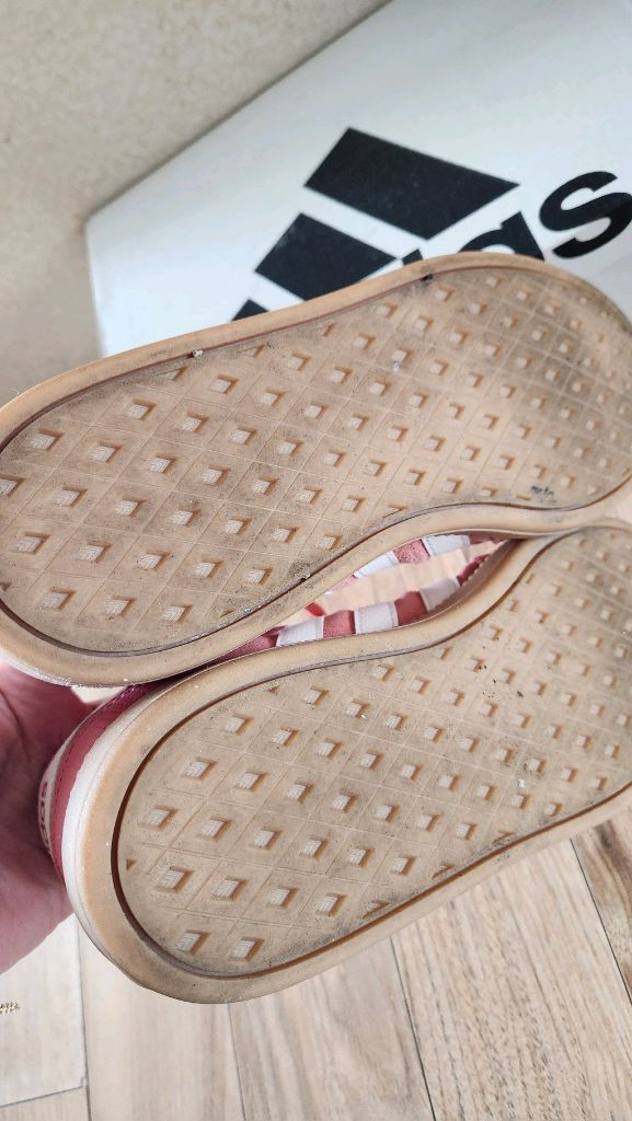 아디다스 여성 운동화 240ㅡ245 이미지