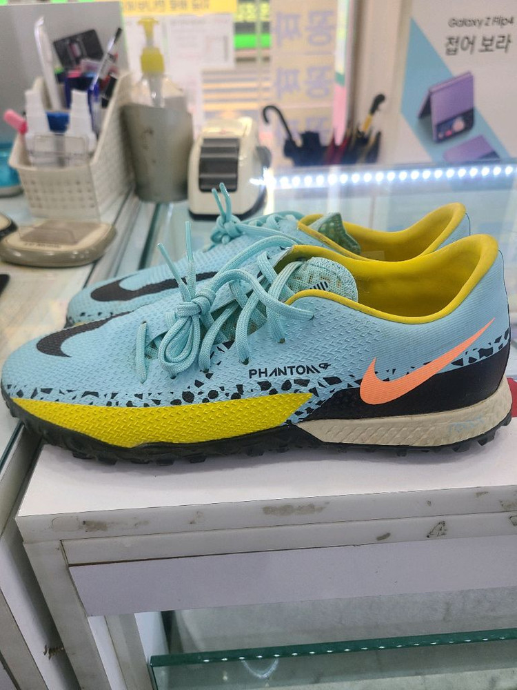 나이키 풋살화 리액트 팬텀gt프로2 tf 265--3