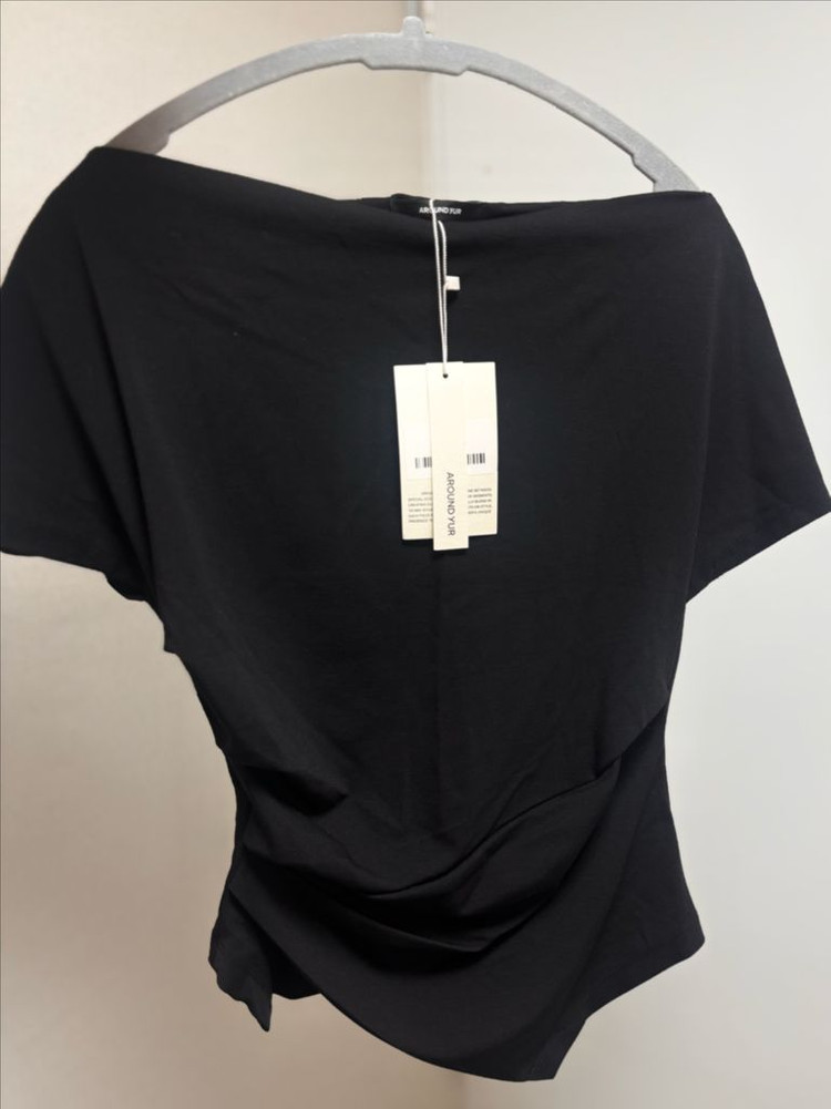 어라운드율 드레이프 티 블랙 S 이미지