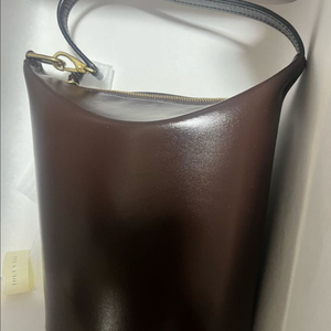 투티에 Sac Tonneau 미니백 이미지