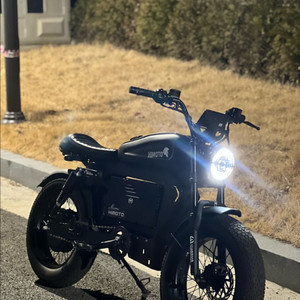 동도s8 풀옵션 자토바이 신품급 상태