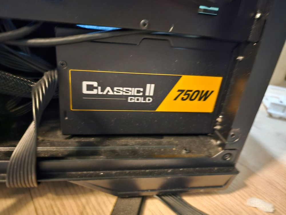 마이크로닉스 Classic II 750W 80PLUS GOLD 230V EU +타이탄 글래스 (빅타워) 이미지
