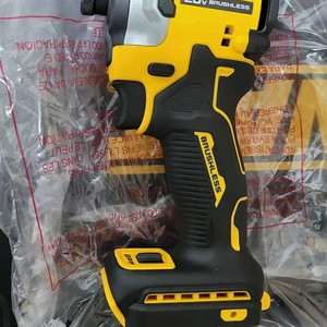 디월트 임팩 드라이버 850본체