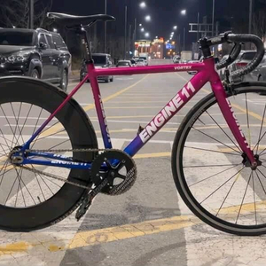 엔진11 22년식 퍼플핑크 이미지