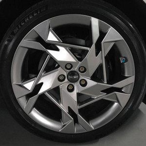 GV60 21인치 퍼포먼스 순정휠 팝니다. 이미지