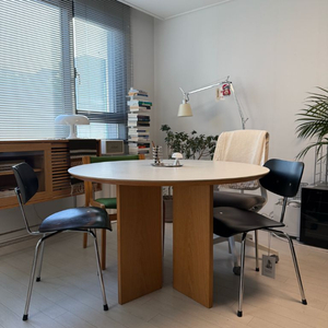 바이리네 노브 포세린 테이블 식탁