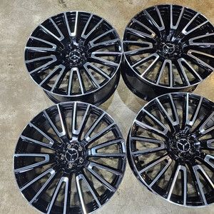 벤츠 지바겐 G63AMG 신형 멀티스포크 스타일 22인치 신품휠 이미지