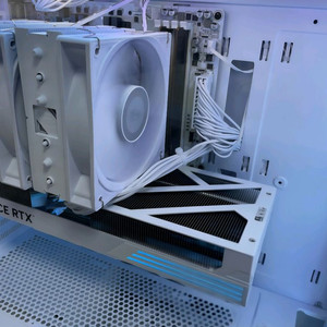 (새상품) 7800X3D RTX5070ti 게이밍 컴퓨터 본체