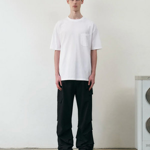 인사일런스 멀티포켓 핀턱 팬츠 BLACK(정가 16만원)