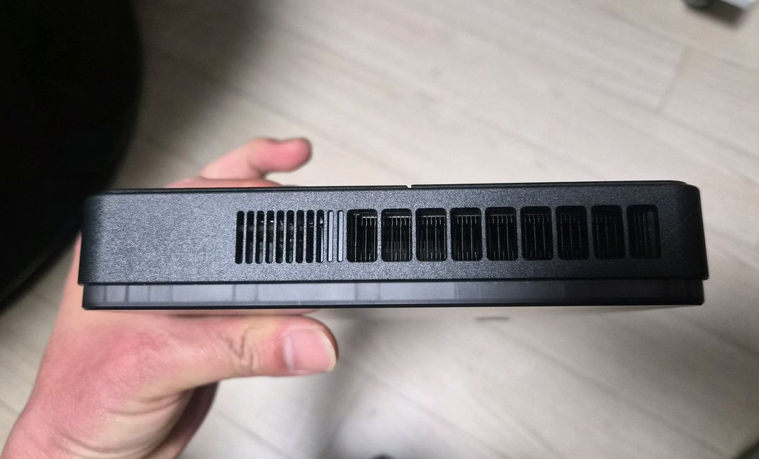 xg mobile 5070ti 팝니다. 이미지