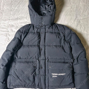 오프화이트 후드 다운패딩 M사이즈 100사이즈 팝니다 이미지