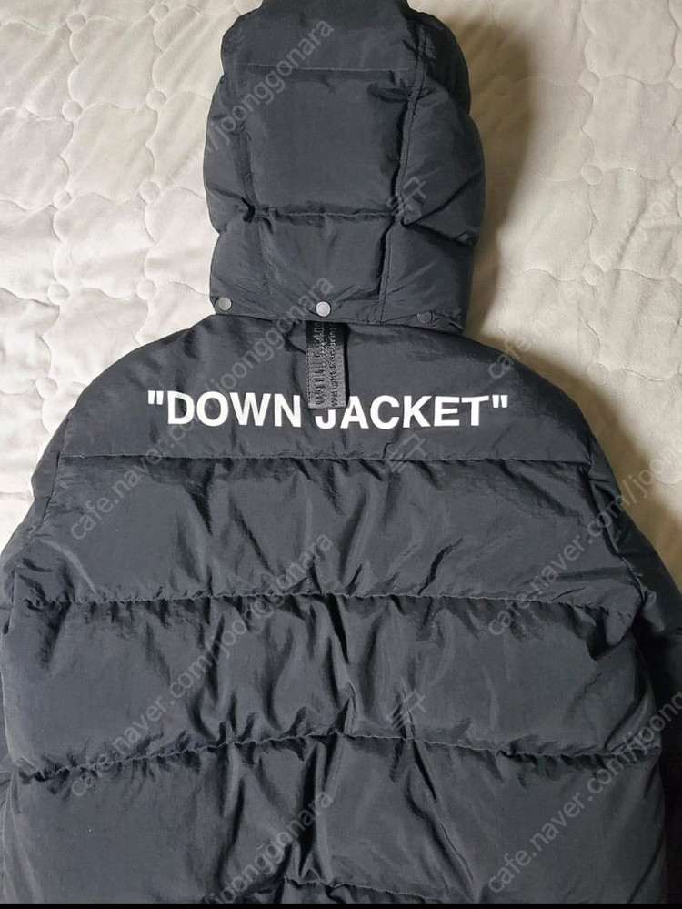 오프화이트 후드 다운패딩 M사이즈 100사이즈 팝니다 이미지