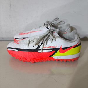 210mm 나이키 팬텀 GT2 아카데미 TF 풋살화