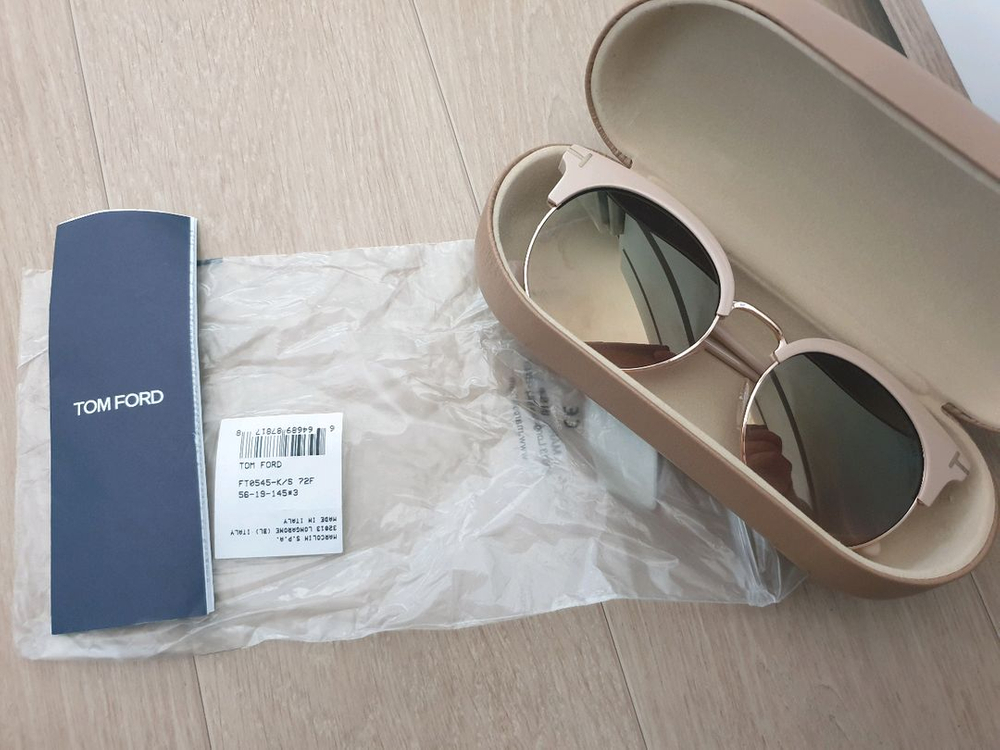 톰포드 핑크베이지 선글라스--5