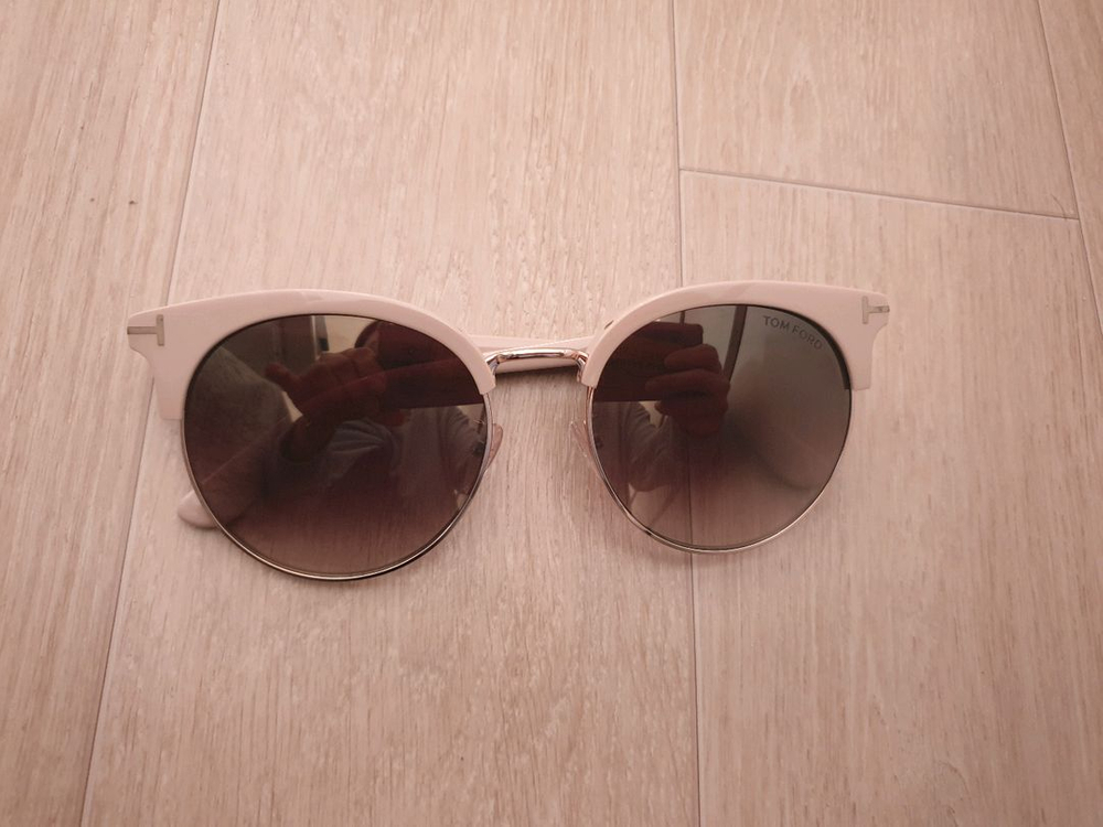 톰포드 핑크베이지 선글라스--6