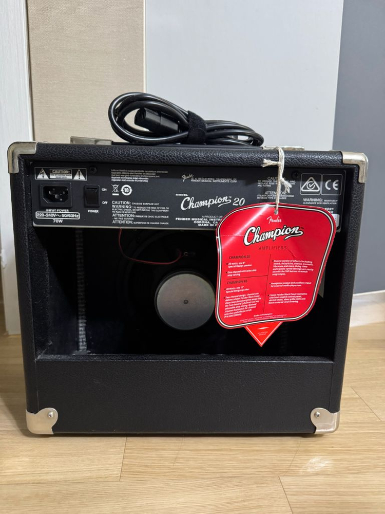 펜더 챔피언 20 기타 앰프 이미지