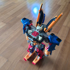 또봇 트라이탄 3단합체 상태좋아요