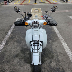 23년식 슈퍼커브110 화이트