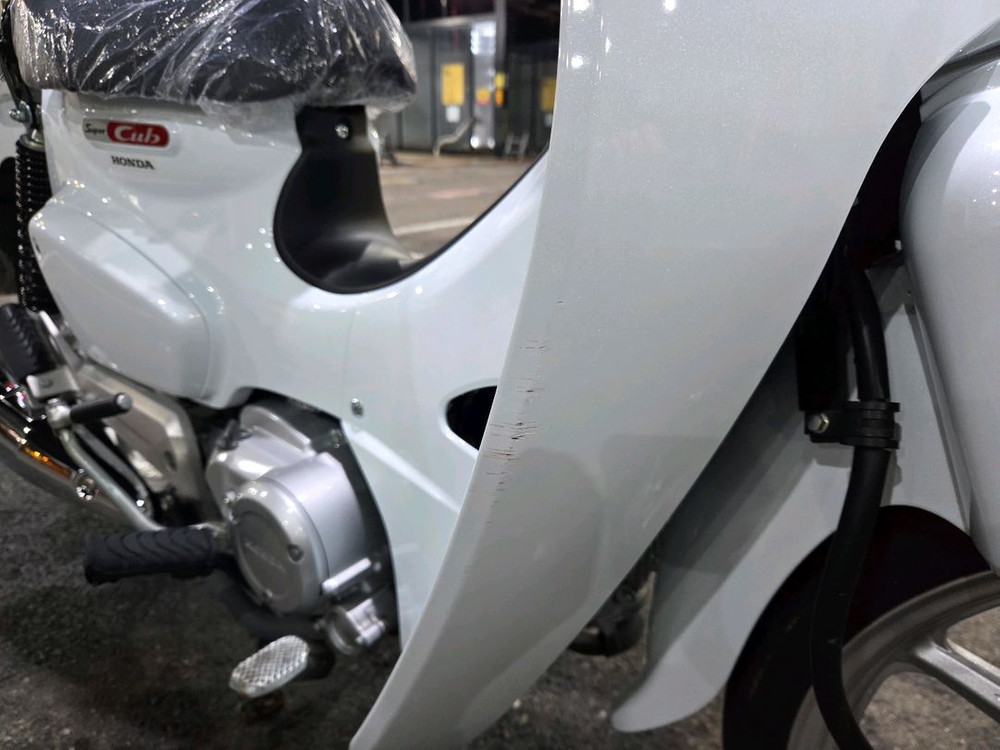 23년식 슈퍼커브110 화이트--9