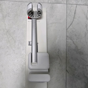 드라이기 거치대 무타공 수납형 핸즈프리 새제품 팝니다